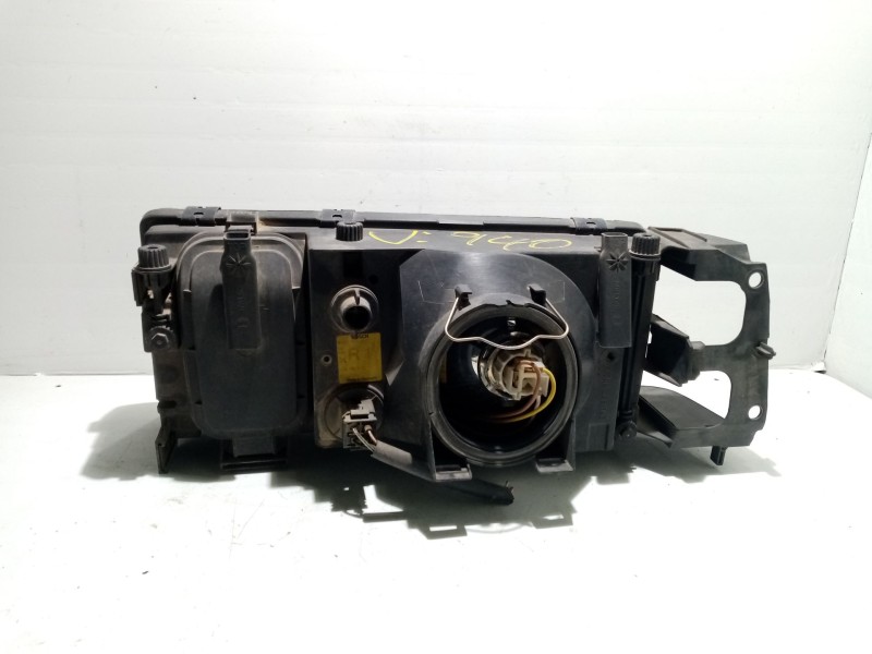 Recambio de faro derecho para volvo serie 940 berlina/familiar referencia OEM IAM   