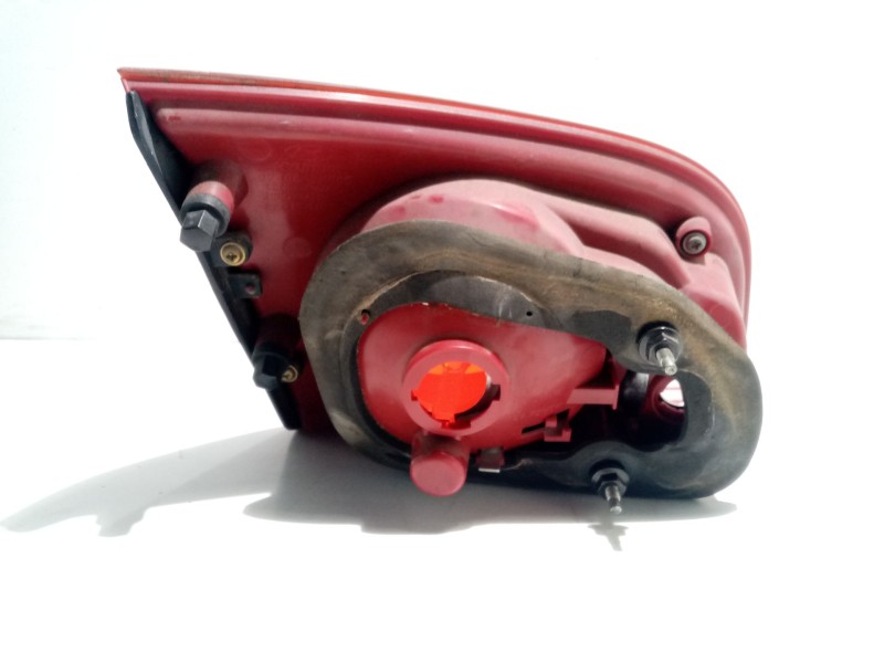 Recambio de piloto trasero derecho interior para hyundai santa fe cm referencia OEM IAM 924062B000  