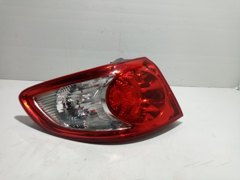 Recambio de piloto trasero izquierdo para hyundai santa fe cm referencia OEM IAM 924012B000 924012B000 