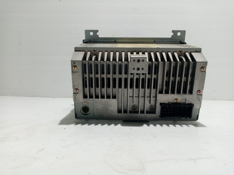 Recambio de sistema audio / radio cd para hyundai santa fe cm referencia OEM IAM 961002B020  