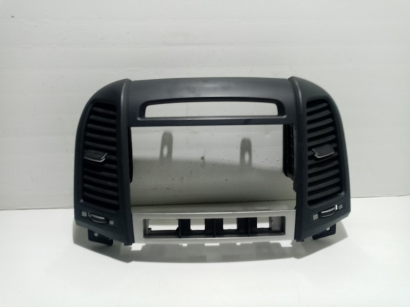 Recambio de mascara central de salpicadero para hyundai santa fe cm referencia OEM IAM 974202B000 974102B000 