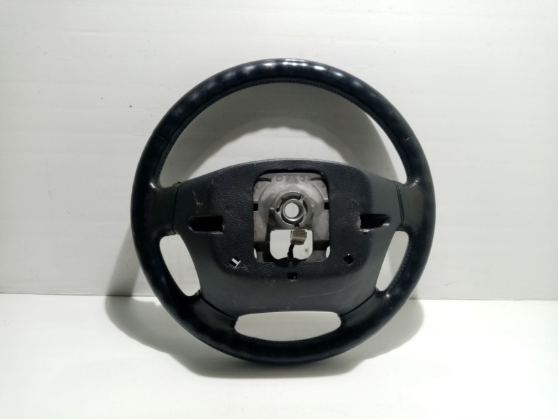 Recambio de volante para hyundai santa fe cm referencia OEM IAM 561002B000  