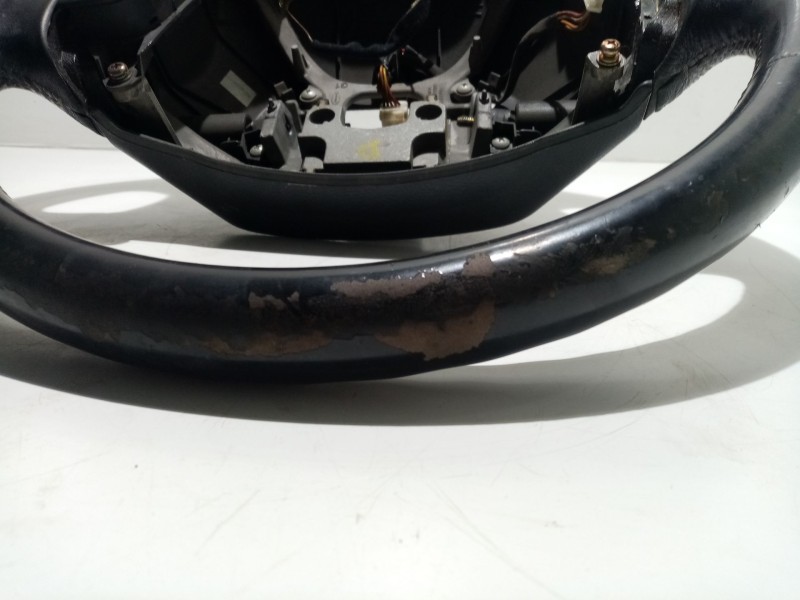 Recambio de volante para hyundai santa fe cm referencia OEM IAM 561002B000  