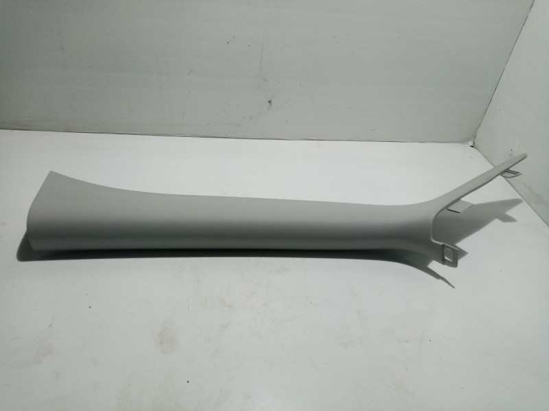 Recambio de moldura izquierda pilar delantero para jeep compass ii referencia OEM IAM 7DR98PS4AA  