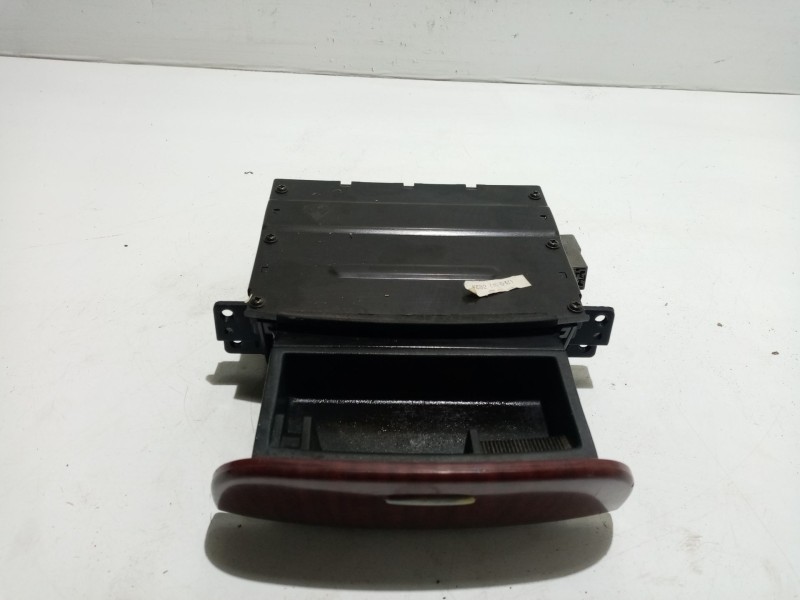Recambio de cenicero para hyundai santa fe cm referencia OEM IAM 845102B110J9  