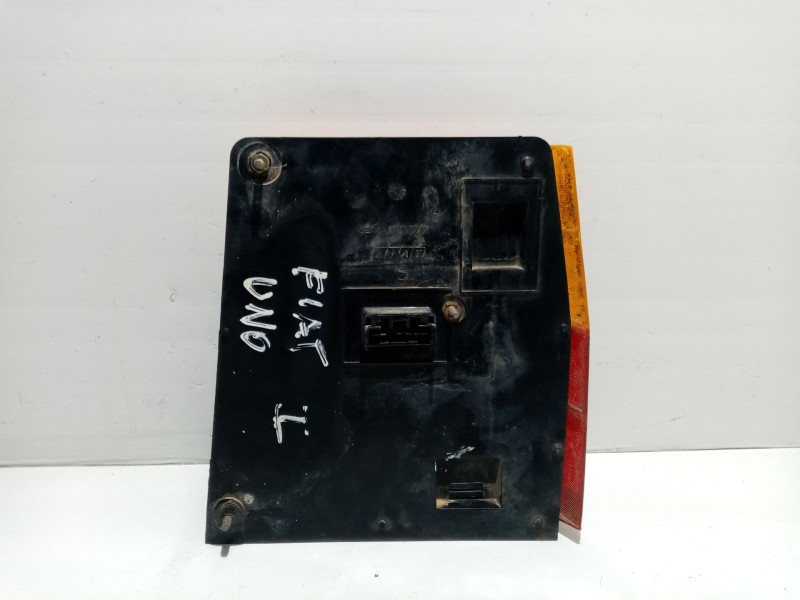 Recambio de piloto trasero izquierdo para fiat uno (146) referencia OEM IAM   