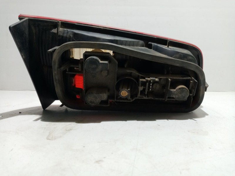 Recambio de piloto trasero derecho para renault laguna ii (bg0) referencia OEM IAM   