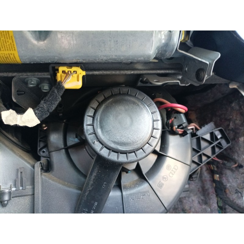 Recambio de ventilador calefaccion para volkswagen polo (9n1) referencia OEM IAM   