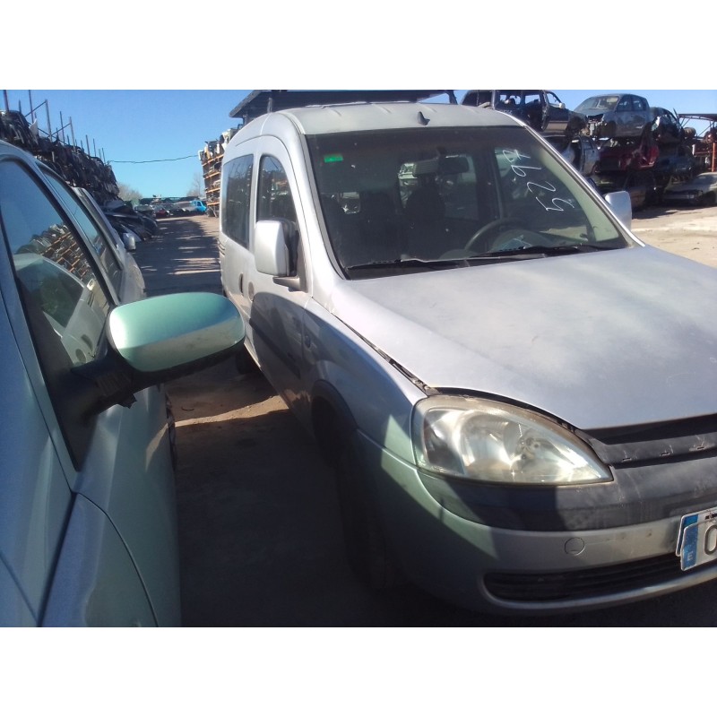 opel combo (corsa c) del año 2001
