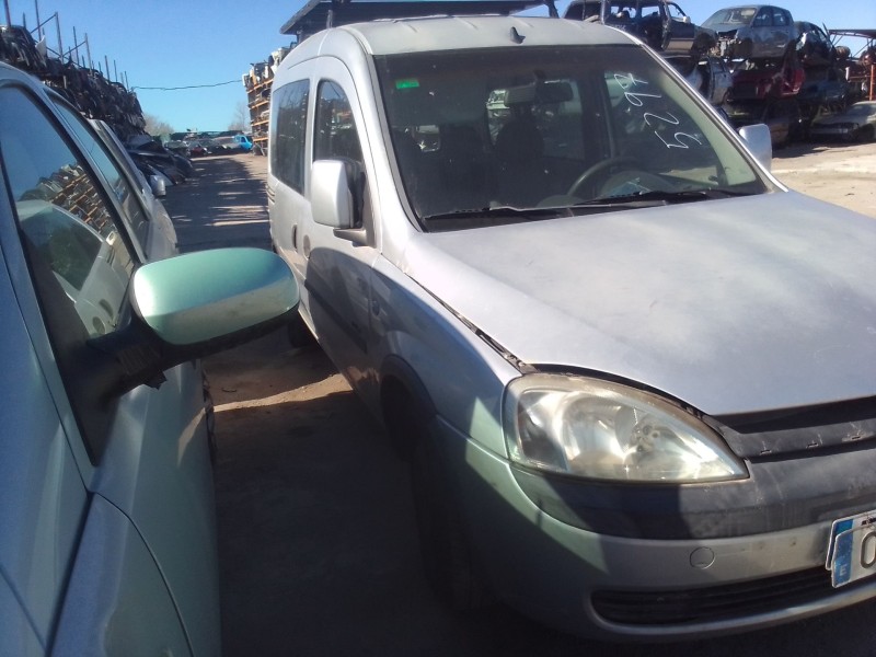 opel combo (corsa c) del año 2001