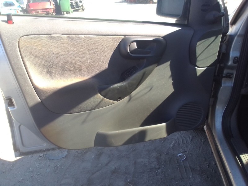 opel combo (corsa c) del año 2001