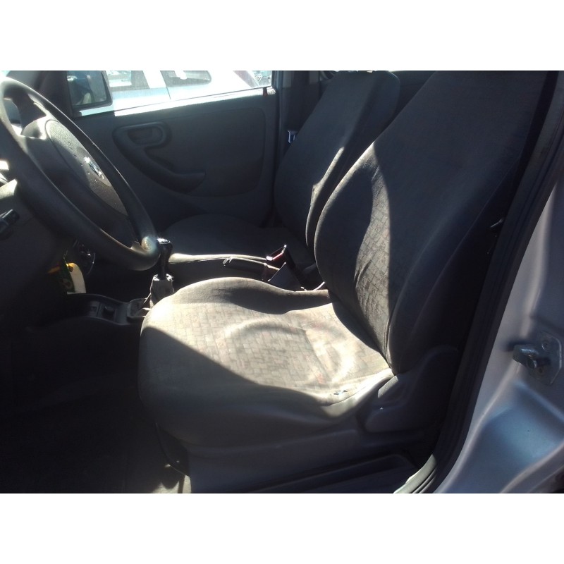 opel combo (corsa c) del año 2001