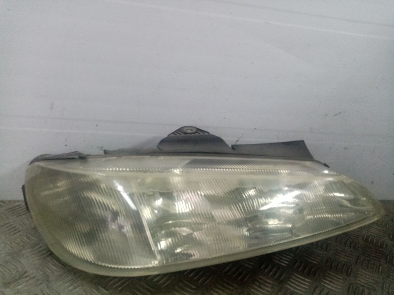 Recambio de faro derecho para peugeot 406 berlina (s1/s2) referencia OEM IAM   