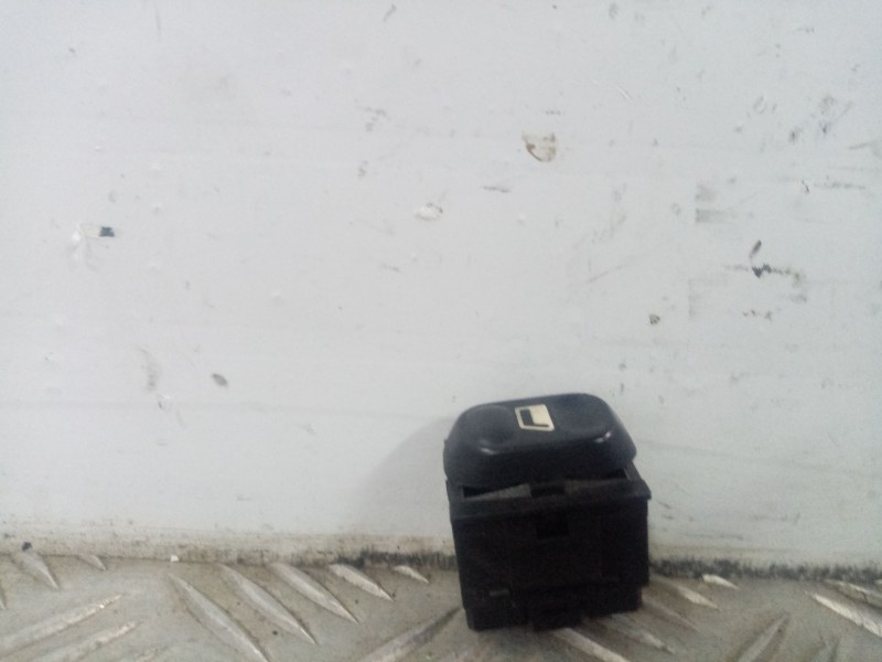 Recambio de mando elevalunas trasero izquierdo para peugeot 406 berlina (s1/s2) referencia OEM IAM   
