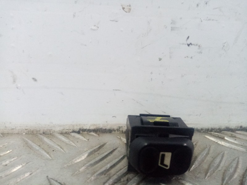 Recambio de mando elevalunas trasero izquierdo para peugeot 406 berlina (s1/s2) referencia OEM IAM   