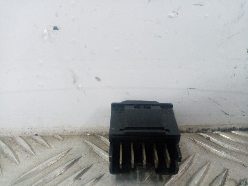 Recambio de mando elevalunas delantero derecho para peugeot 406 berlina (s1/s2) referencia OEM IAM   