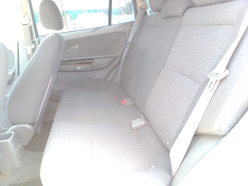 kia rio del año 2004