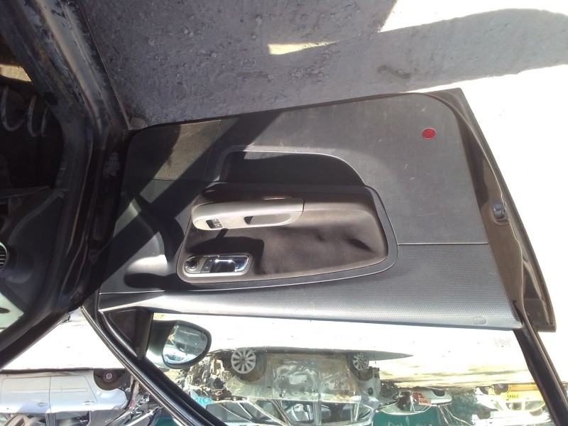 seat ibiza (6l1) del año 2008