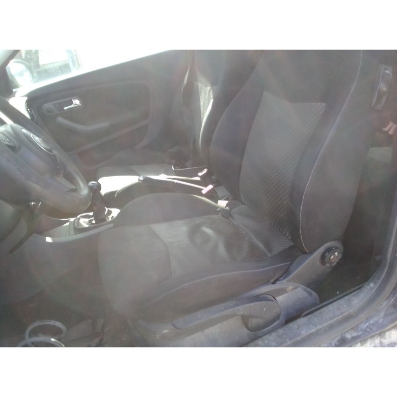 seat ibiza (6l1) del año 2008