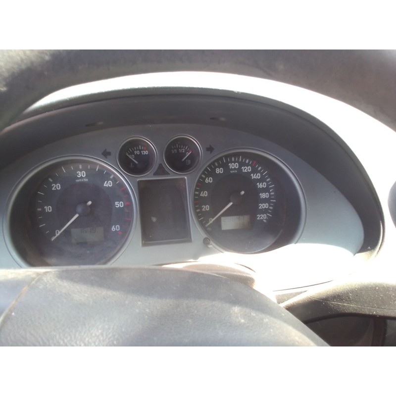 seat ibiza (6l1) del año 2008