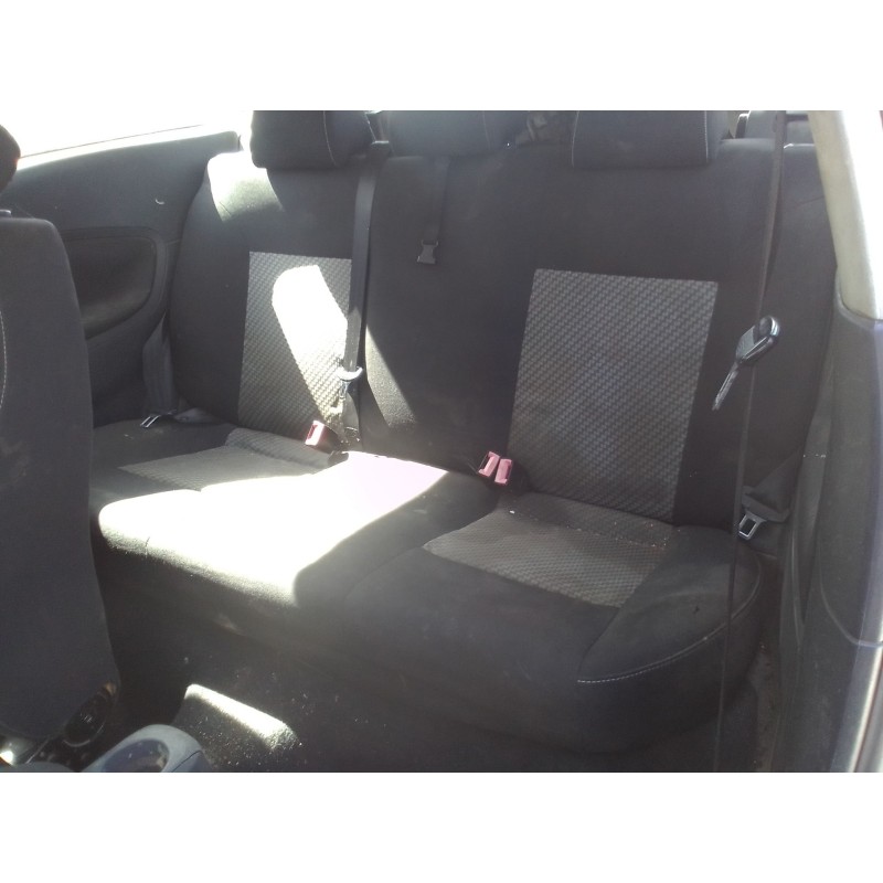 seat ibiza (6l1) del año 2008