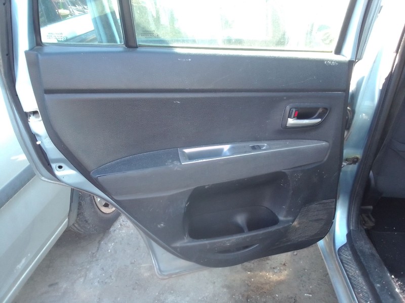 mazda 2 berlina (dy) del año 2004