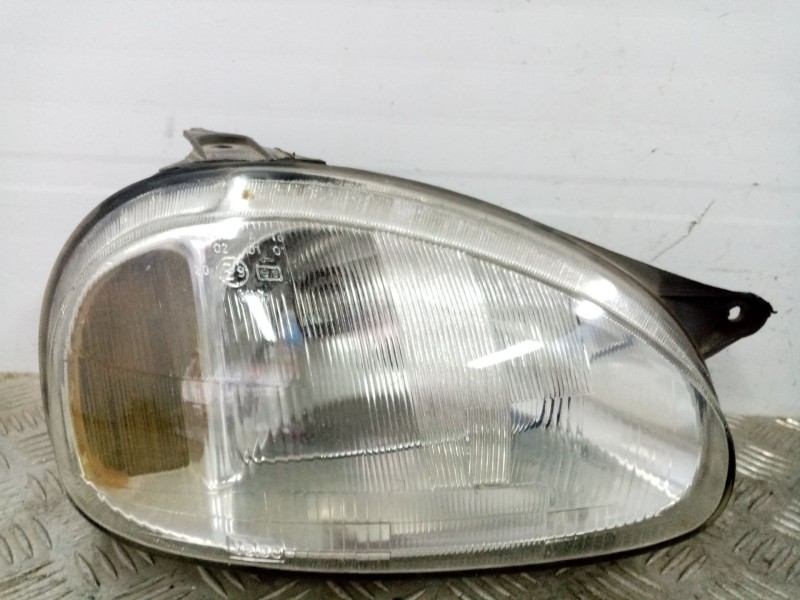 Recambio de faro derecho para opel corsa b referencia OEM IAM   
