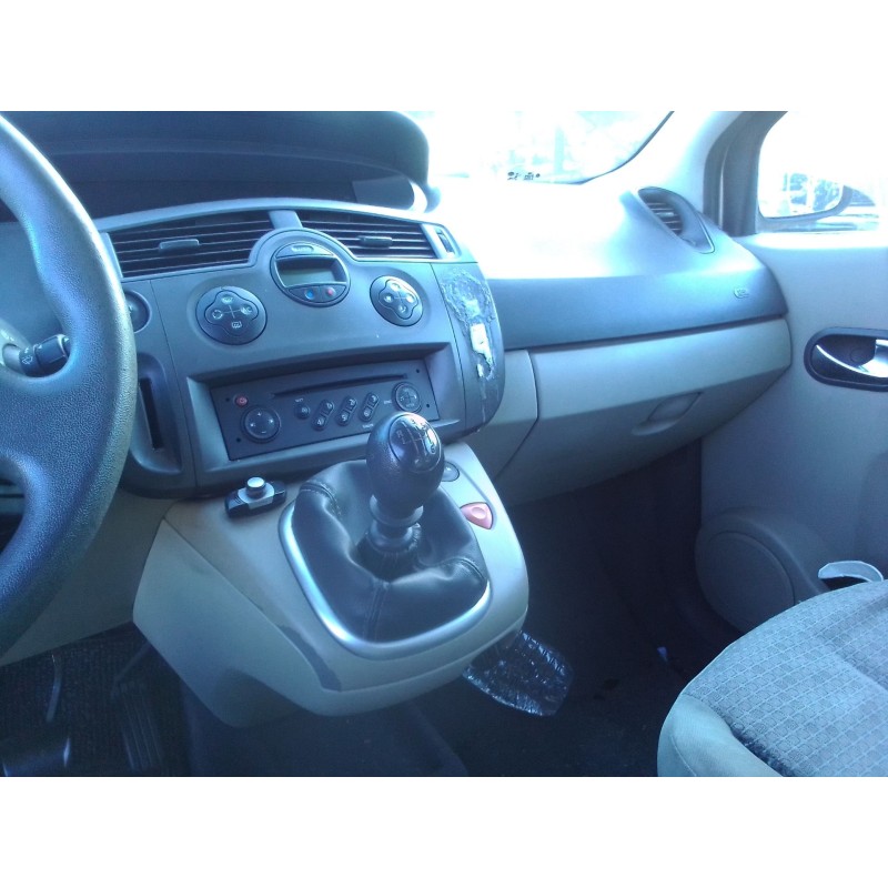 renault scenic ii del año 2003