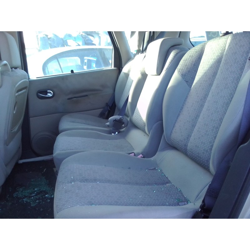 renault scenic ii del año 2003