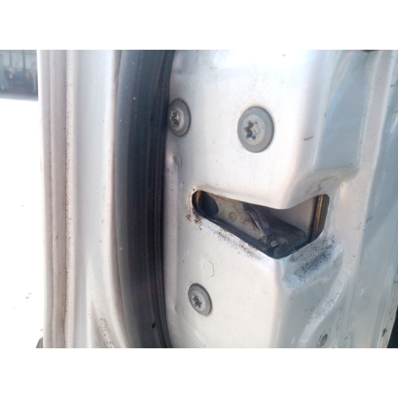 Recambio de cerradura puerta delantera izquierda para toyota avensis t22 referencia OEM IAM   