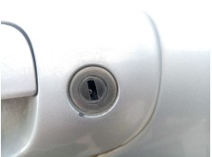 Recambio de bombin puerta delantera izquierda para toyota avensis t22 referencia OEM IAM   