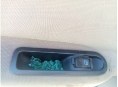 Recambio de mando elevalunas trasero izquierdo para renault scenic ii referencia OEM IAM 0  