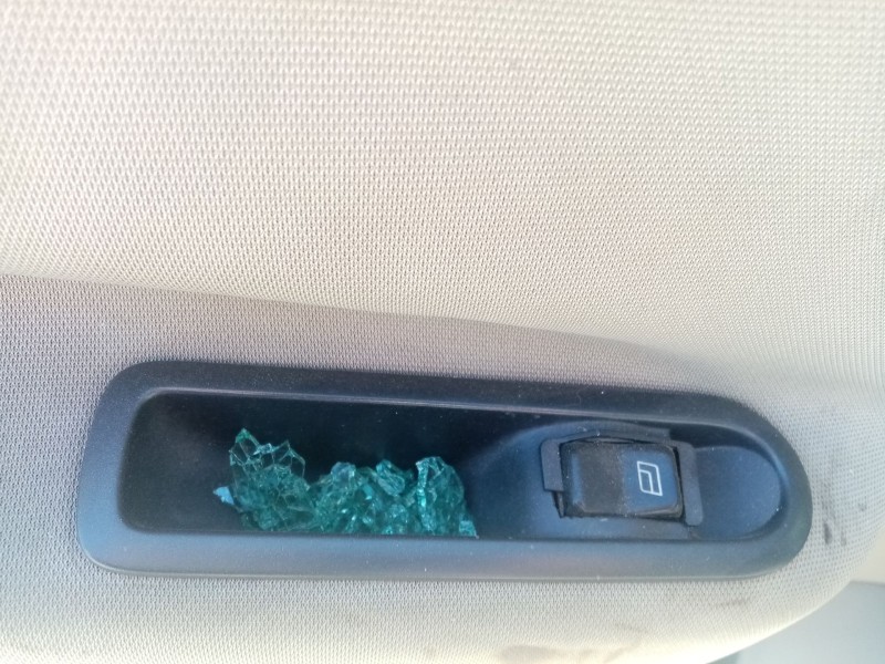 Recambio de mando elevalunas trasero izquierdo para renault scenic ii referencia OEM IAM 0  