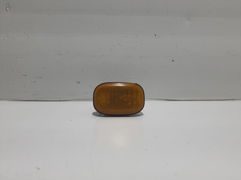 Recambio de piloto lateral izquierdo para toyota lexus gs 300 (jzs147) referencia OEM IAM   