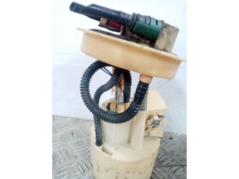 Recambio de bomba combustible para renault megane i berlina hatchback (ba0) referencia OEM IAM   