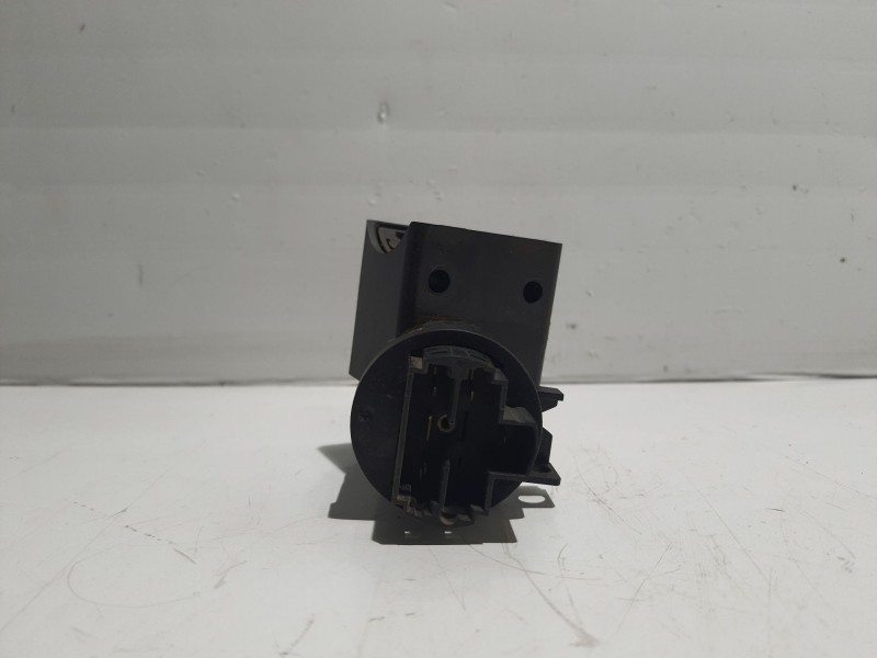 Recambio de conmutador de arranque para fiat nuova 500 lounge referencia OEM IAM 51800628  