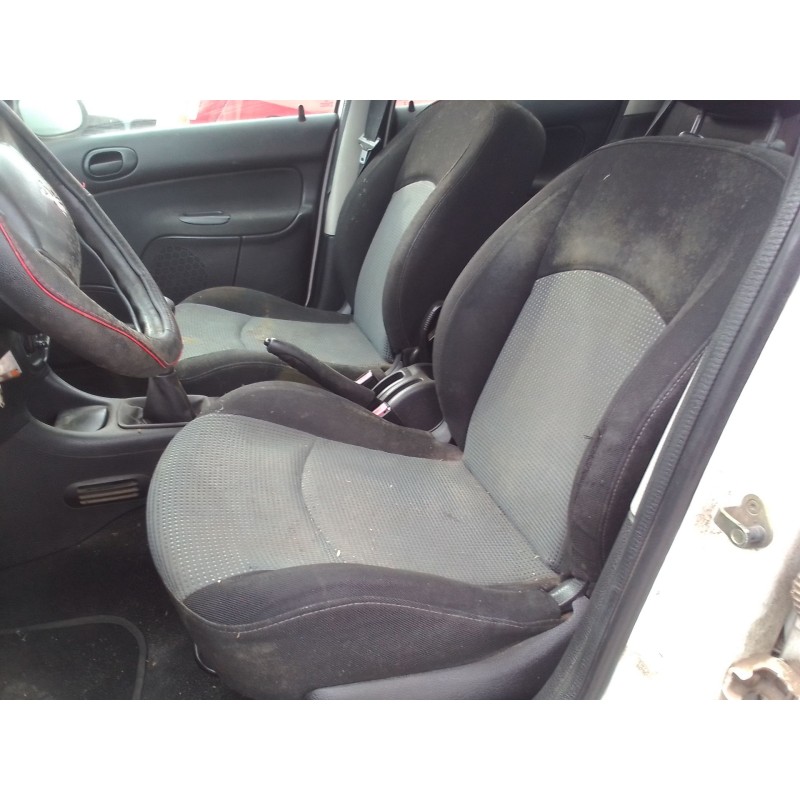 peugeot 206 del año 2004