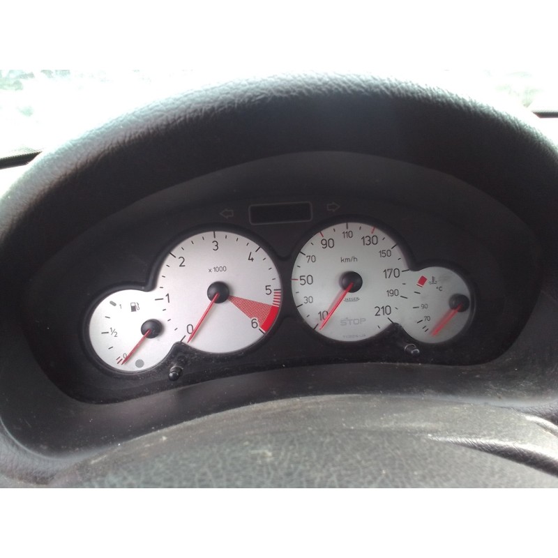 peugeot 206 del año 2004