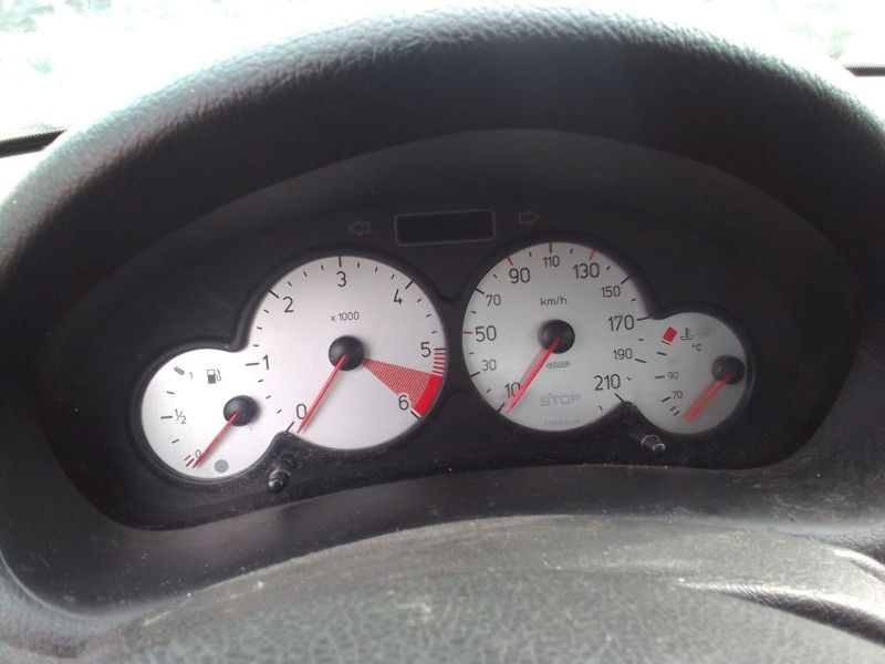 peugeot 206 del año 2004