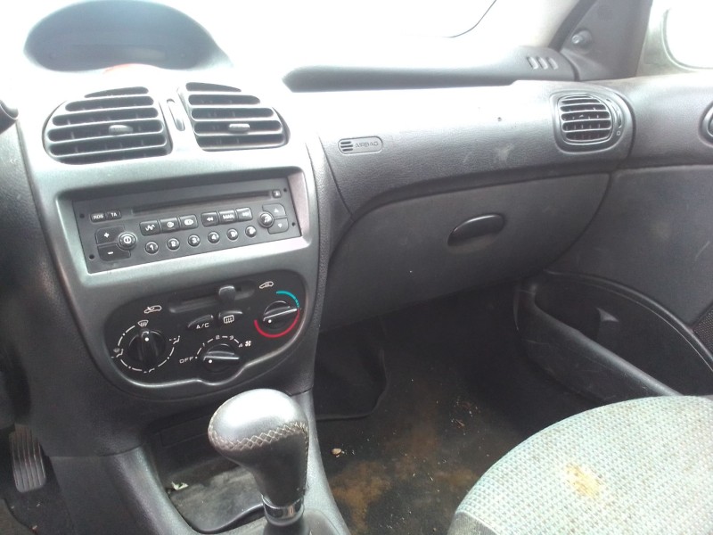 peugeot 206 del año 2004
