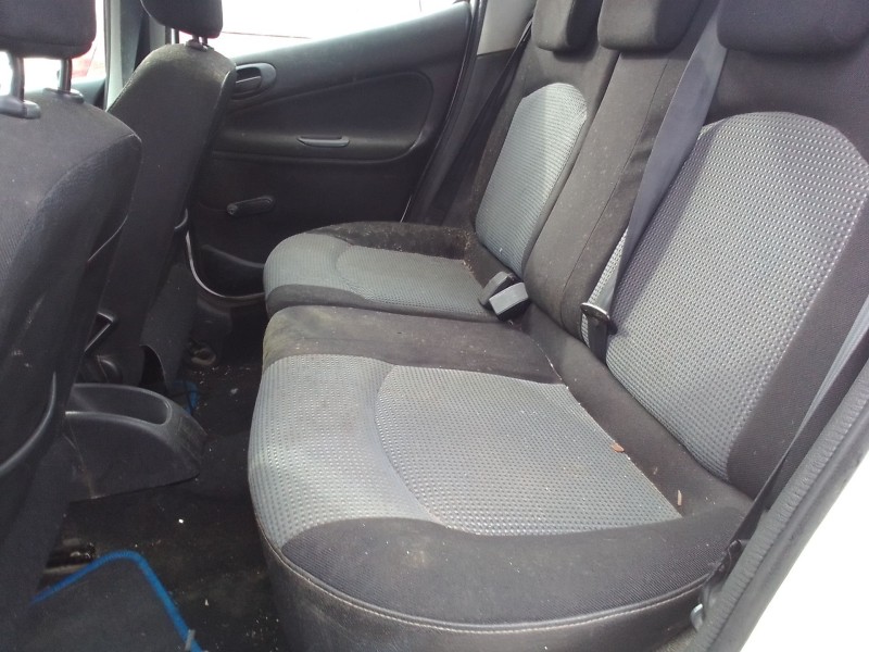 peugeot 206 del año 2004