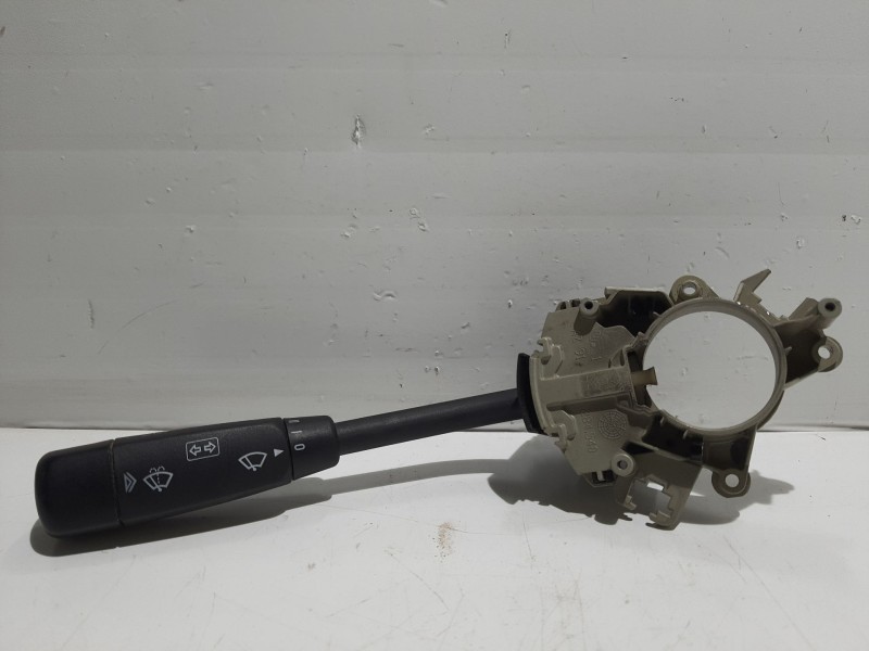 Recambio de mando limpia para mercedes clase c (w203) berlina referencia OEM IAM 2035450010 203001Q03 