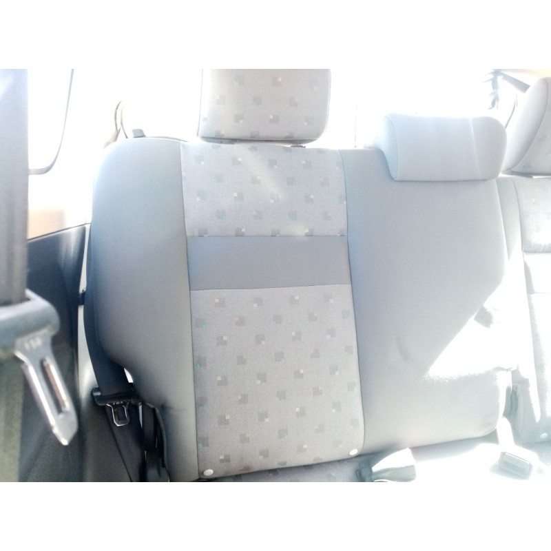 Recambio de asientos trasero derecho para hyundai getz (tb) referencia OEM IAM 0  