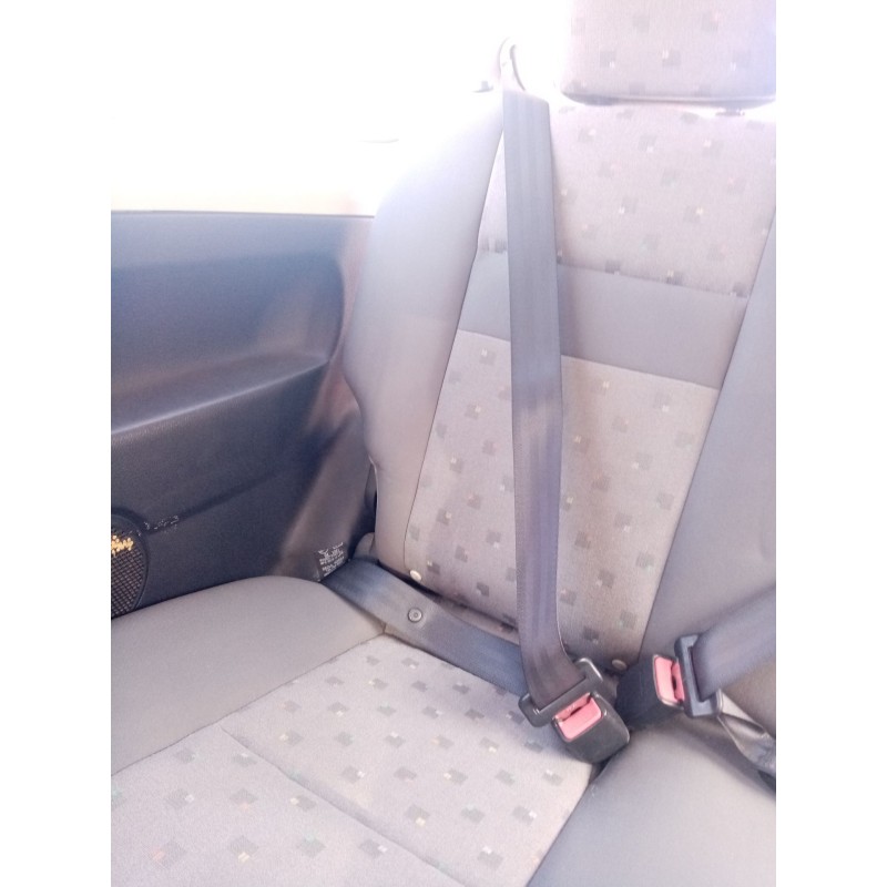 Recambio de cinturon seguridad trasero derecho para hyundai getz (tb) referencia OEM IAM 0  