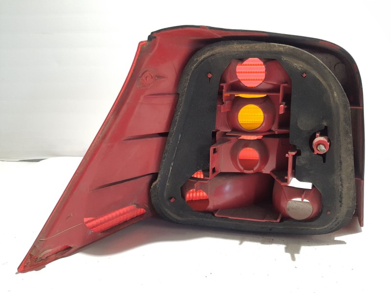 Recambio de piloto trasero derecho para volkswagen golf iv berlina (1j1) conceptline referencia OEM IAM   