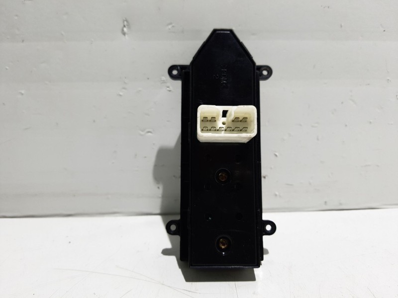 Recambio de mando elevalunas delantero derecho para hyundai santa fe cm referencia OEM IAM 935752B000  