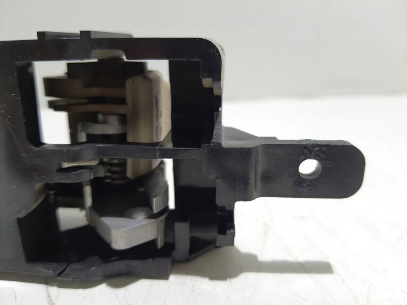 Recambio de maneta interior trasera derecha para hyundai santa fe cm referencia OEM IAM 826202B010J9  