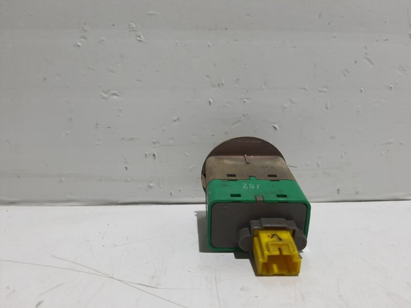 Recambio de interruptor para hyundai santa fe cm referencia OEM IAM 959402B000J9  