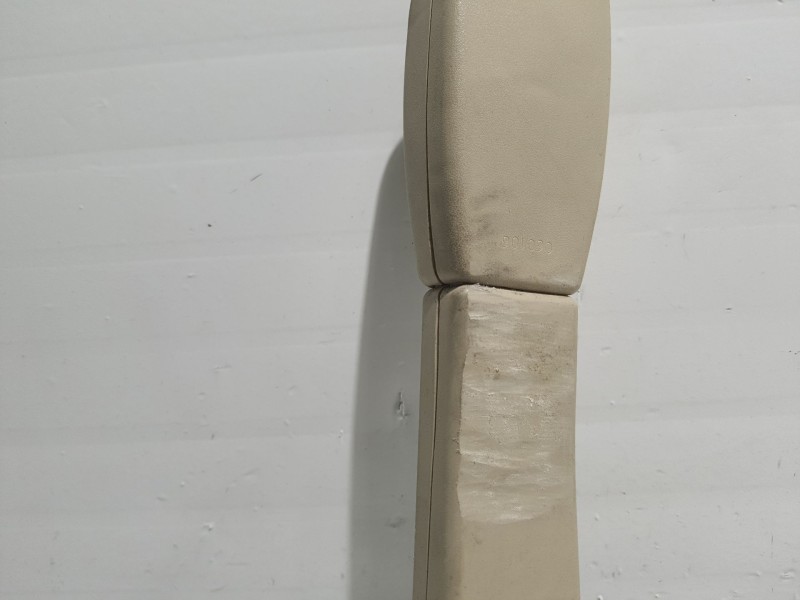 Recambio de anclaje cinturon delantero izquierdo para hyundai santa fe cm referencia OEM IAM 888302B200J9 888302B200 