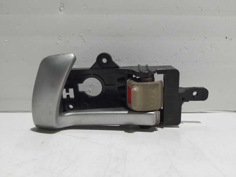 Recambio de maneta interior trasera izquierda para hyundai santa fe cm referencia OEM IAM 826102B010J9  